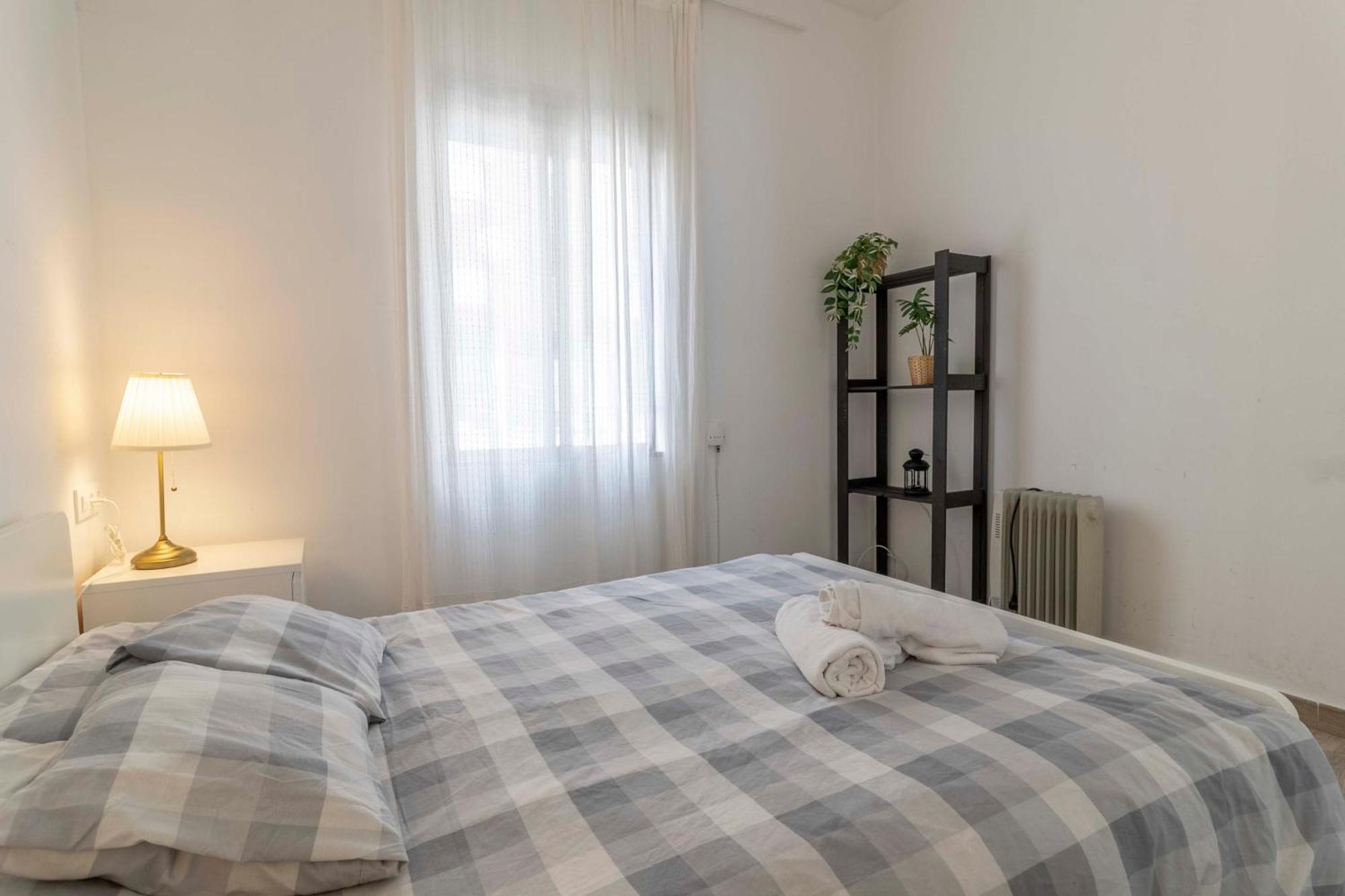 Apartamentos Los Remedios Sevilla Eksteriør billede