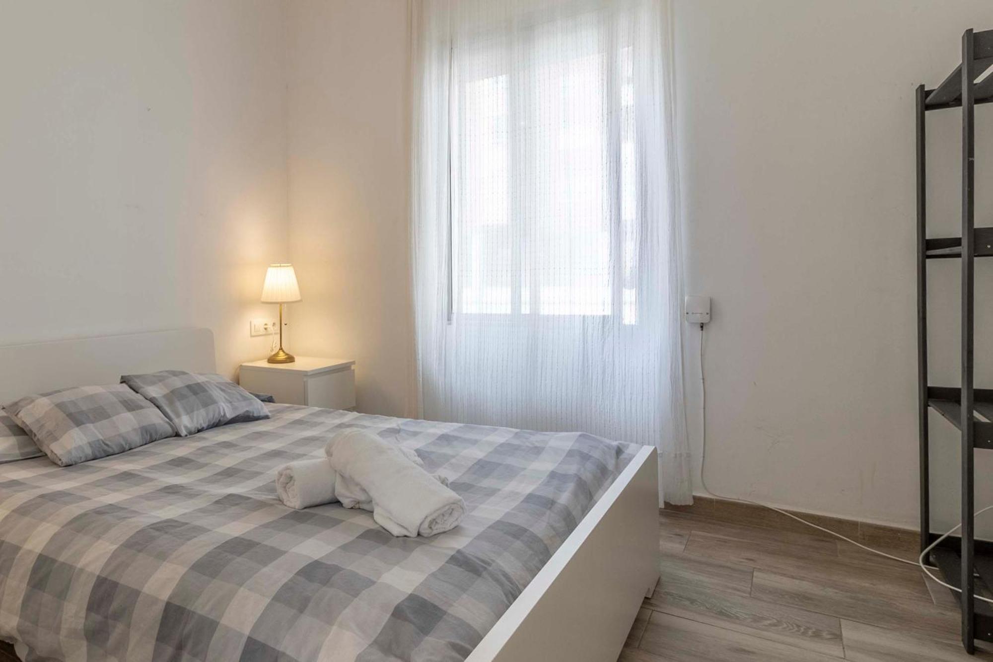 Apartamentos Los Remedios Sevilla Eksteriør billede
