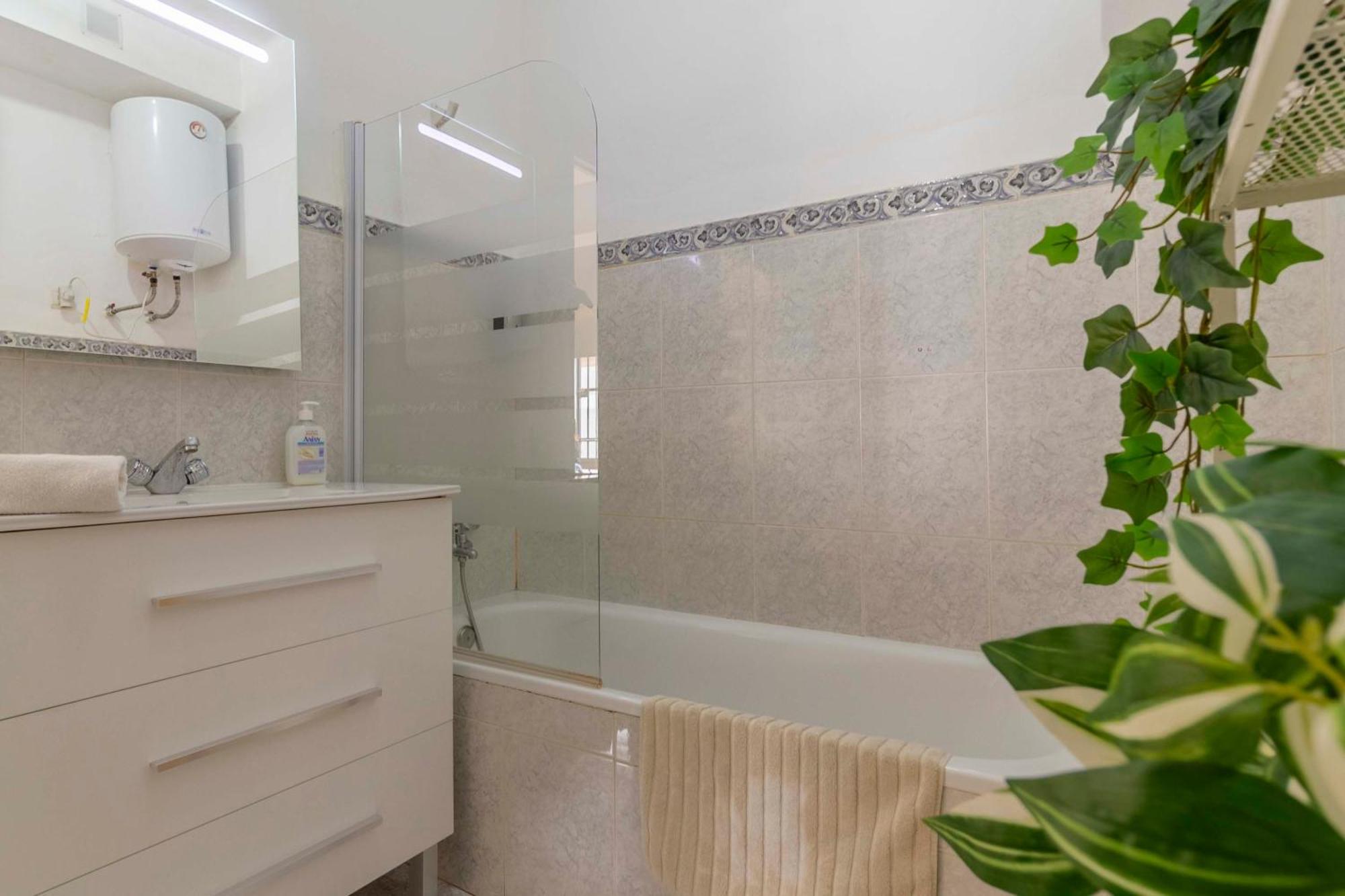 Apartamentos Los Remedios Sevilla Eksteriør billede